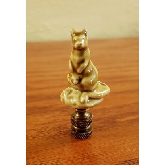 Kangaroo Joey Lamp Finial Shade Topper Ceramic Wade England Vintage Farmhouse - Picture 2 of 6